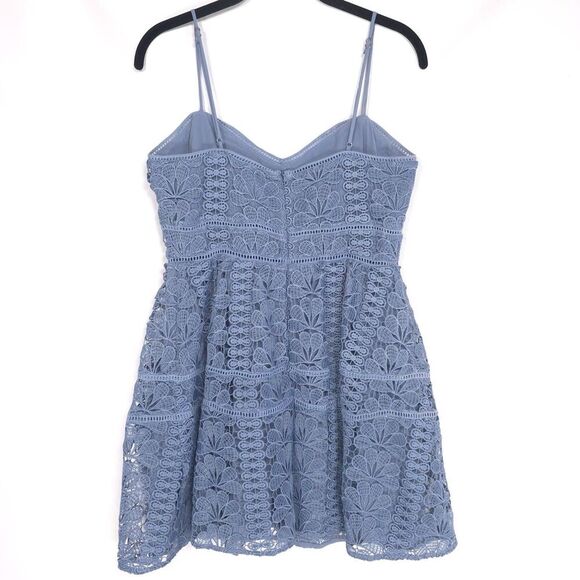 Lovers + Friends NWOT Mini Dress MEDIUM Dusty Blue Tinsley Lace Sleeveless SEXY - Picture 10 of 15